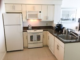 Ocean, Marina & City View Studio + Balcony #2