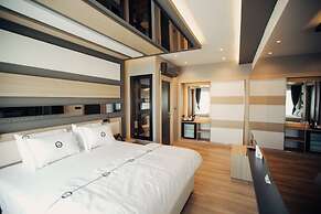 Burhaniye Marina Boutique Hotel