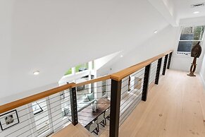 Villa Red Hut