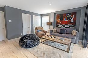 Villa Red Hut