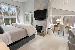 Villa Red Hut