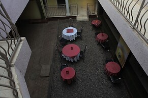 La Voisina Hotel