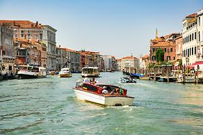 Staycity Aparthotels, Venice, Mestre