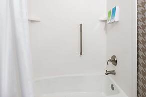 Home2 Suites by Hilton Orlando Near UCF