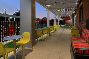 Home2 Suites by Hilton Orlando Near UCF