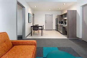 Home2 Suites by Hilton Orlando Near UCF