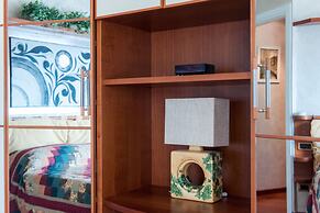 Lo Specchio del Lago