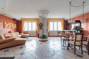 Lo Specchio del Lago