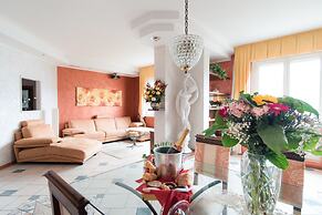 Lo Specchio del Lago