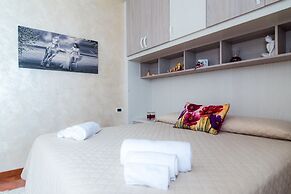 Lo Specchio del Lago