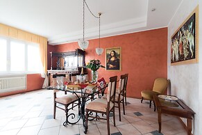 Lo Specchio del Lago