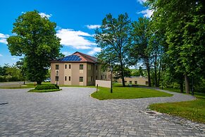 La Contessa Castle Hotel