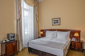 La Contessa Castle Hotel