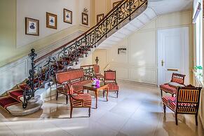 La Contessa Castle Hotel