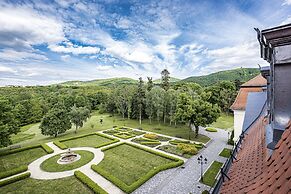 La Contessa Castle Hotel