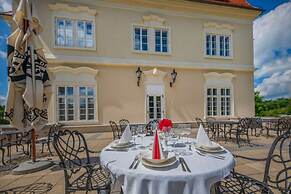 La Contessa Castle Hotel