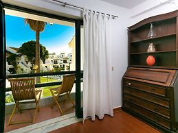B12Torraltinha Apartment by Dreamalgarve