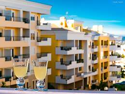 B12Torraltinha Apartment by Dreamalgarve