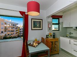 B12Torraltinha Apartment by Dreamalgarve