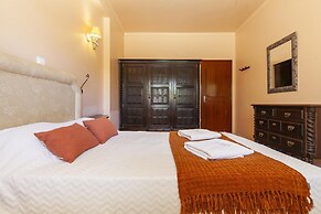 A10 Windmill 1 Bed with Pool by Dreamalgarve