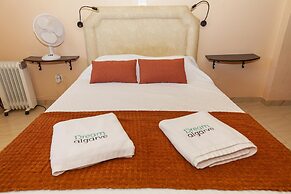 A10 Windmill 1 Bed with Pool by Dreamalgarve