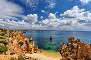 A10 Windmill 1 Bed with Pool by Dreamalgarve