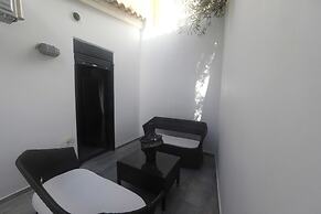 Gazi Boutique Apartment 2