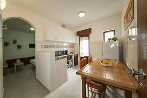 A13- Ultra Central Studio by Dreamalgarve