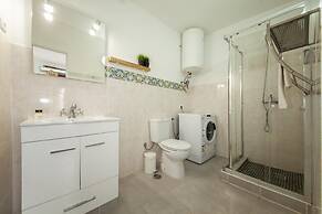 A13- Ultra Central Studio by Dreamalgarve