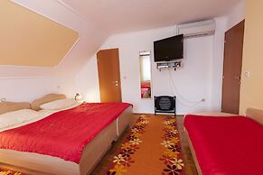 Rooms & Apartments Jana