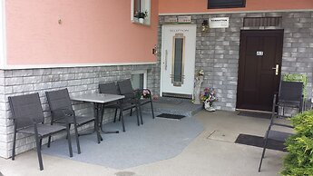 Rooms & Apartments Jana