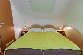 Rooms & Apartments Jana