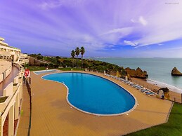 A15- Cliffside Beach Apartment by Dreamalgarve