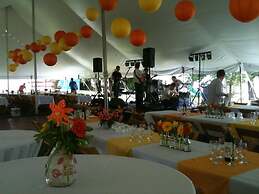 Fountain Point Resort