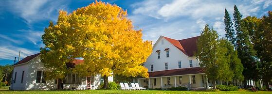 Fountain Point Resort