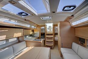 A Yacht In The City