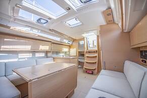 A Yacht In The City