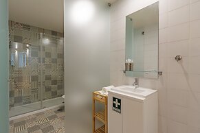 MZ By UNA Apartments