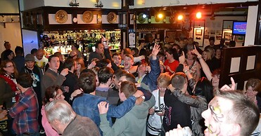Harbour Bridge Camps Bar