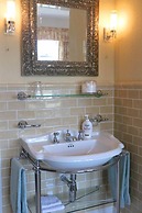 Stoneborough House B&B