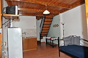 Studios Dimitris Giatras