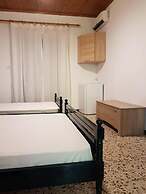 Studios Dimitris Giatras