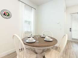 Margaritaville Cottages Orlando by Vstays