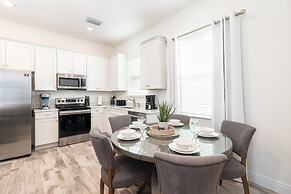 Margaritaville Cottages Orlando by Vstays