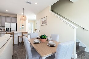 Margaritaville Cottages Orlando by Vstays