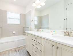 Margaritaville Cottages Orlando by Vstays