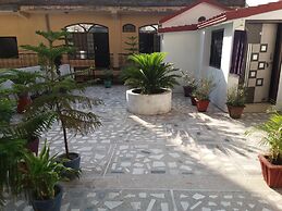 Sonu Guest House - Hostel