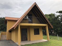 Chales Abraco Serrano