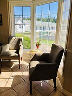 Anne Shirley Motel & Cottages