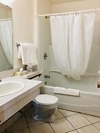 Anne Shirley Motel & Cottages